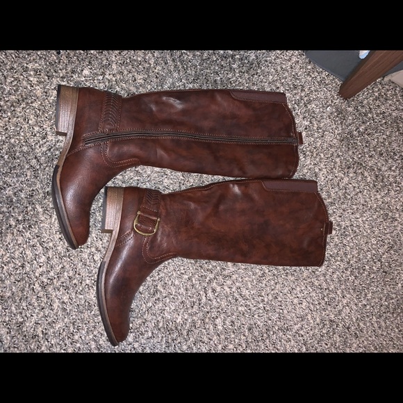 G.H. Bass Women’s Brown Riding Boots - Picture 3 of 6